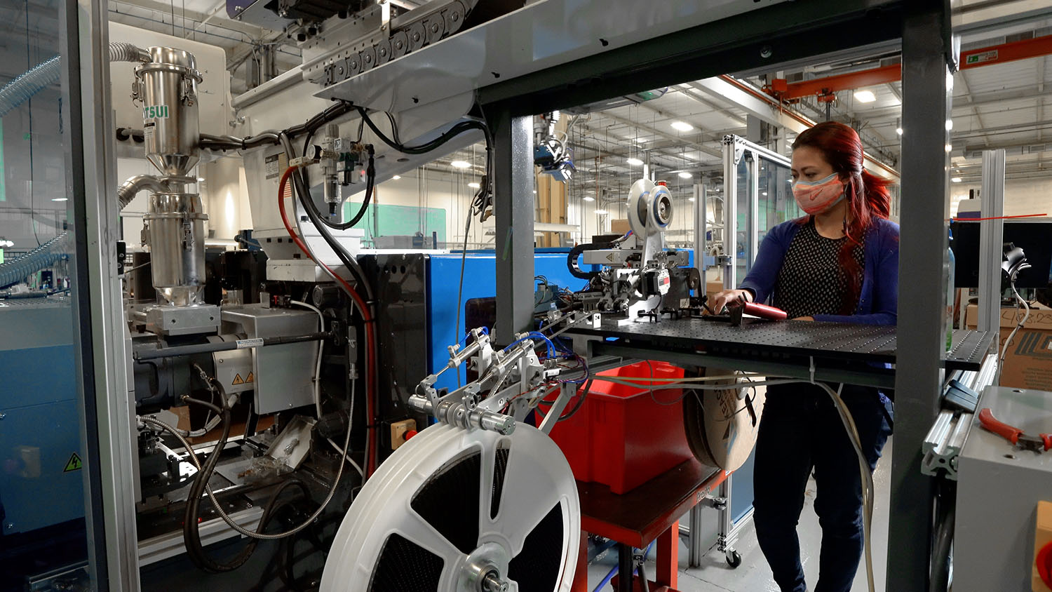 New Injection Molding Lens Machine thumbnail image